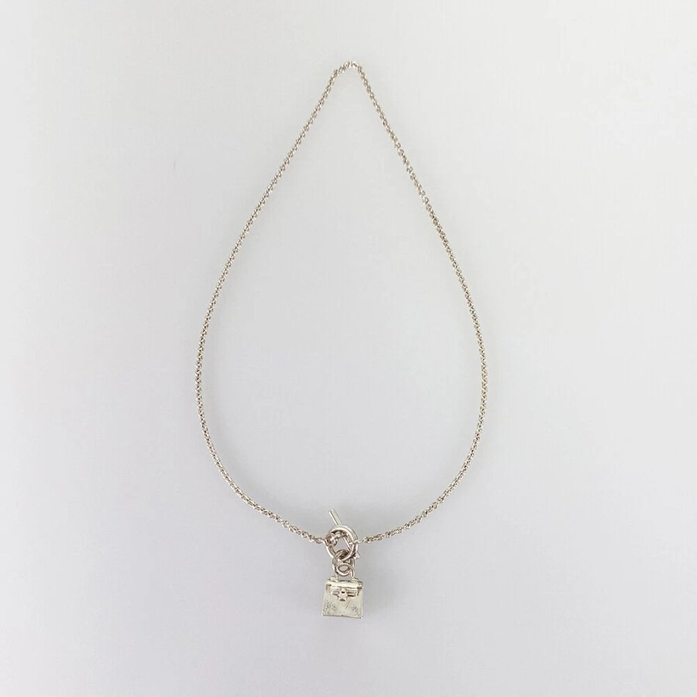 HERMES Amulettes Kelly Silver Necklace - Picture 6 of 13